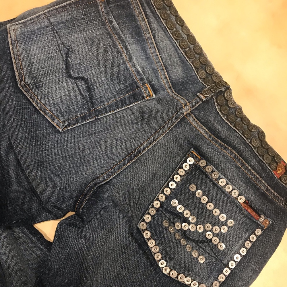 7 For All Mankind size 28
